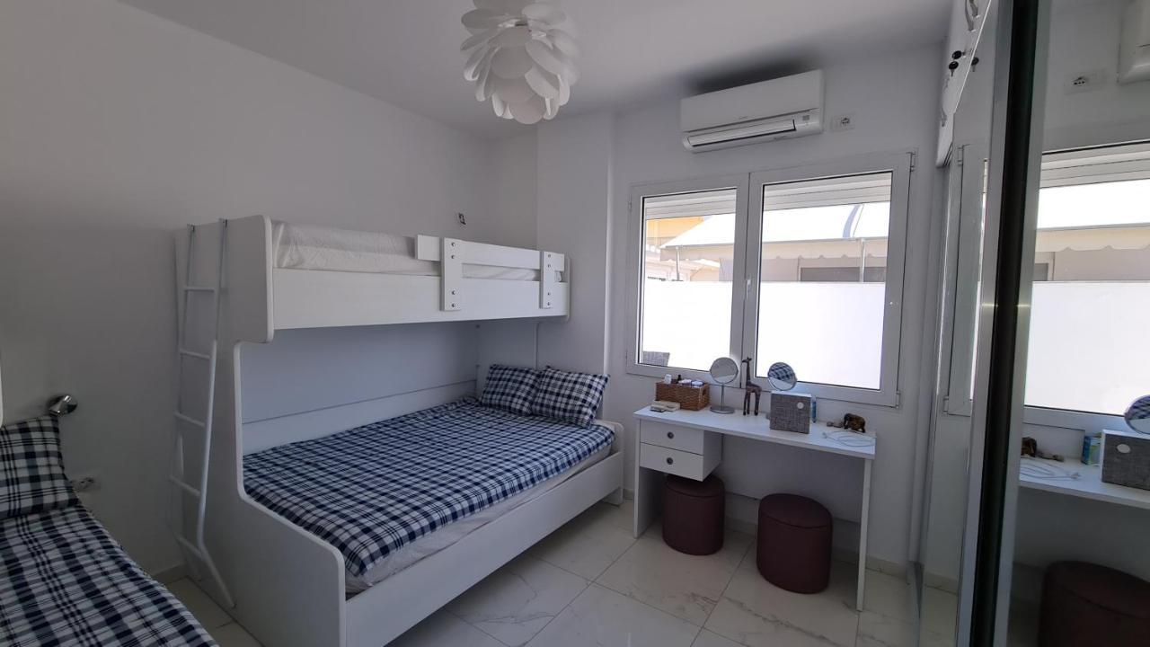 Appartement Rocknest Sea View Penthouse à Saranda Extérieur photo