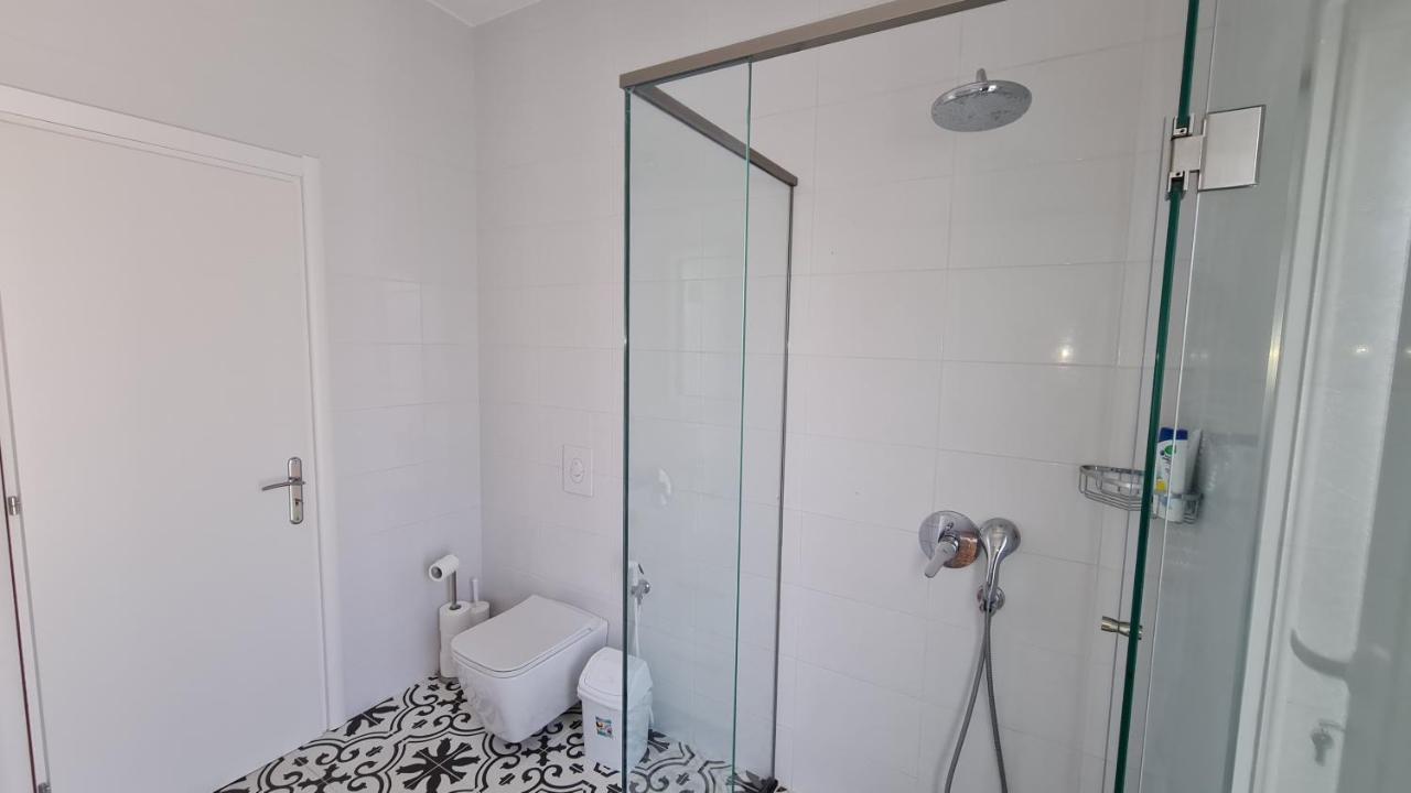 Appartement Rocknest Sea View Penthouse à Saranda Extérieur photo