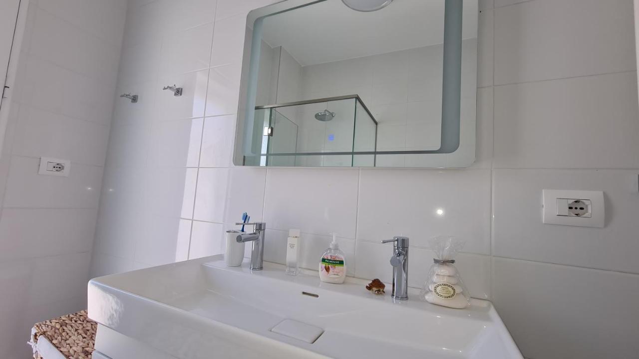 Appartement Rocknest Sea View Penthouse à Saranda Extérieur photo