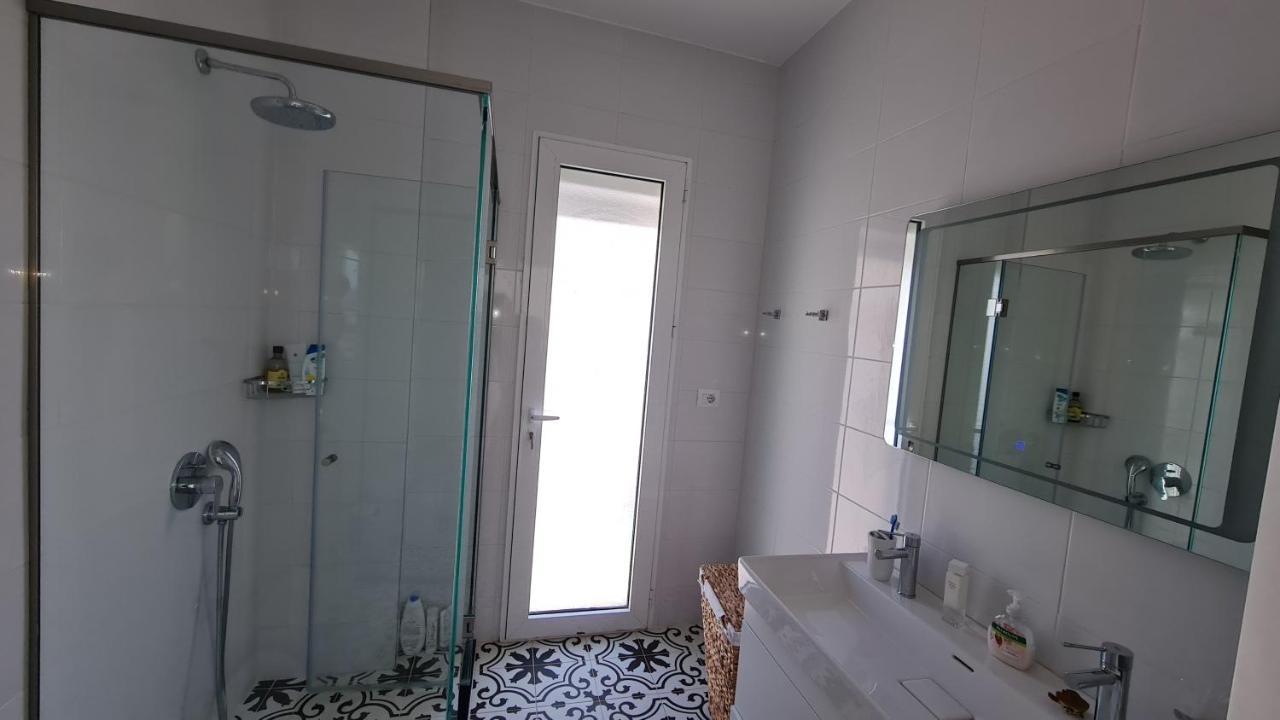Appartement Rocknest Sea View Penthouse à Saranda Extérieur photo
